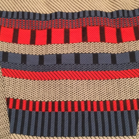 Fitted skirt waist measurement is 14 inches - Picture 5 of 5